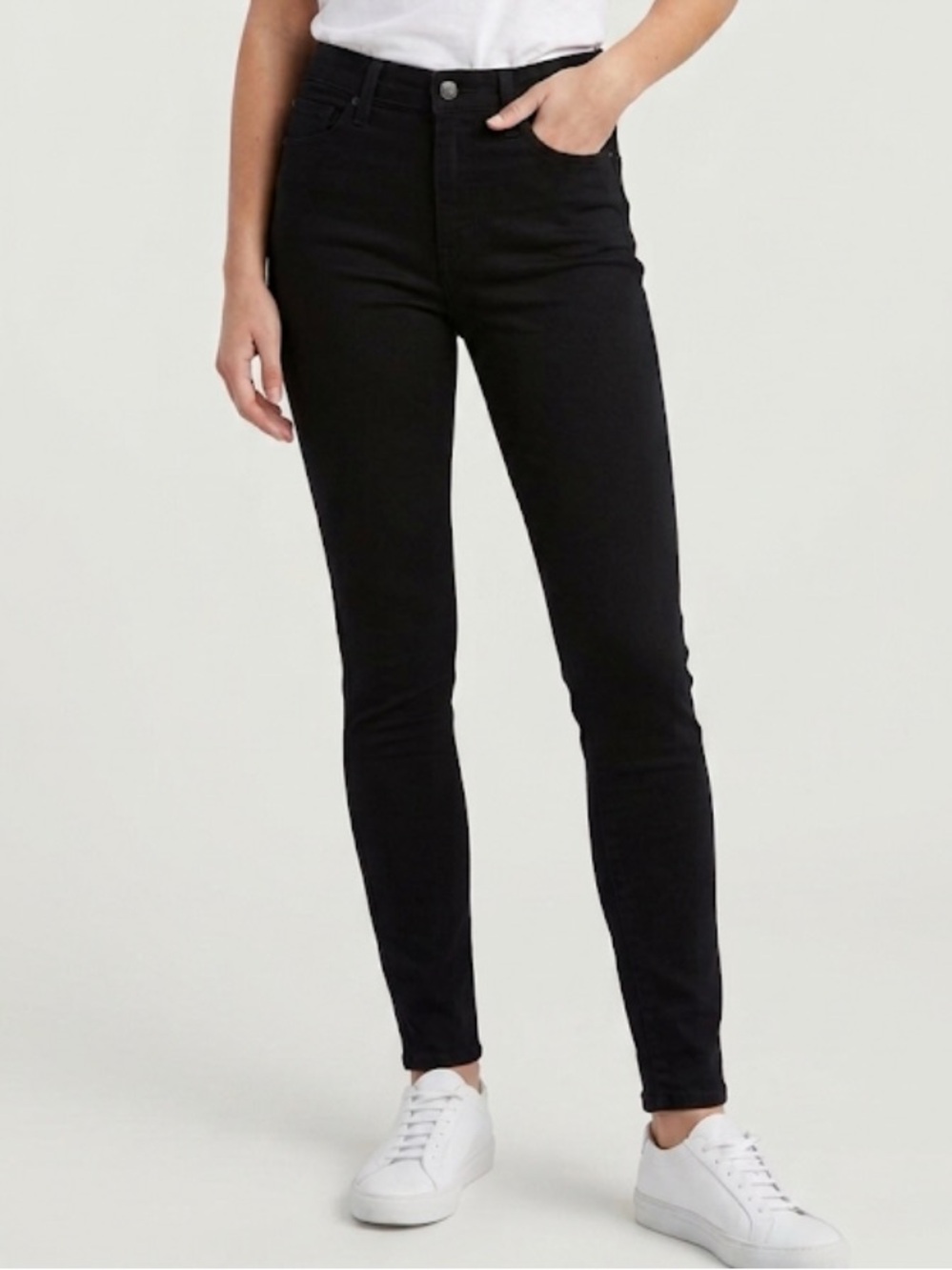 Denizen from Levi's Black Skinny Jeans Versatile Style